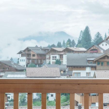 Hotel Ciasa De Lenz San Cassiano  Zewnętrze zdjęcie